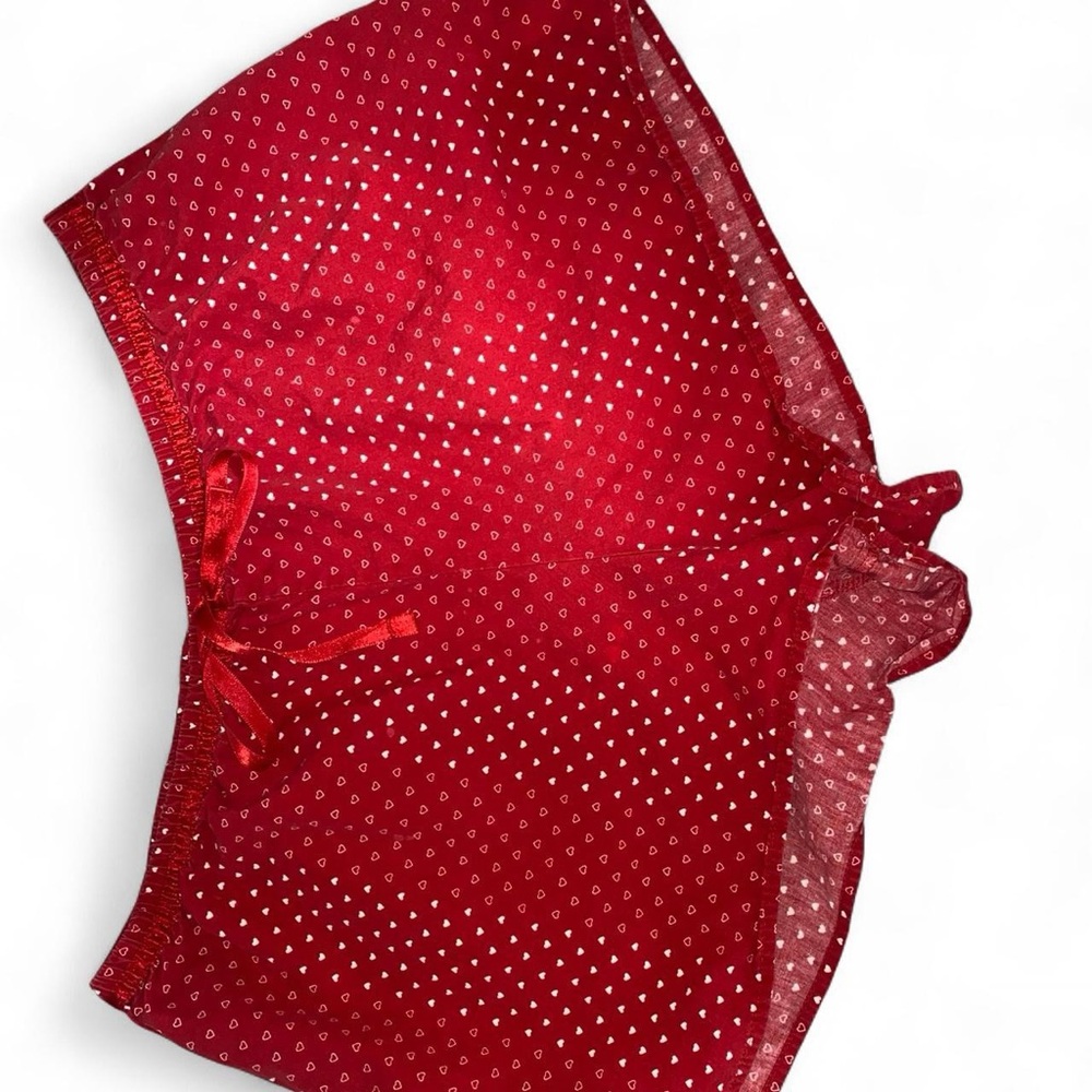 GAP Body Red heart dotted shorts - Picture 2 of 8